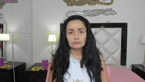  luna  sweet  online show from December 23, 3:18 am