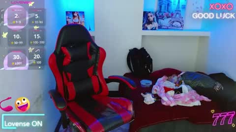 luna torres online show from May 20, 2:47 pm
