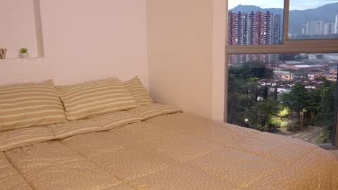 _lustyles_ online show from May 26, 10:36 am
