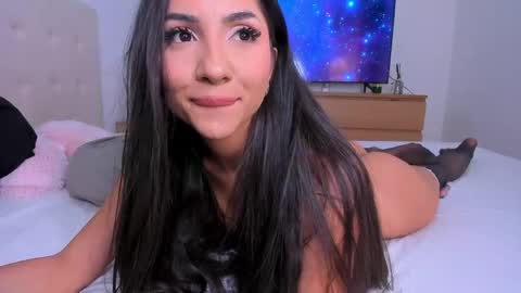 Lynna online show from May 5, 1:30 am
