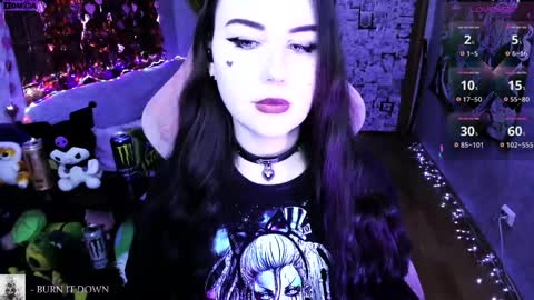 Mia online show from February 22, 3:24 pm