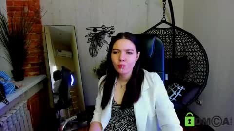 Melissa online show from March 14, 4:52 pm