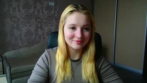 Melanie online show from May 11, 9:22 am