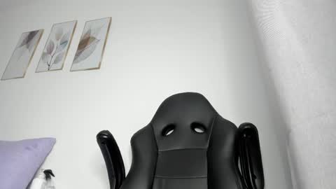_molly_rosse_ online show from May 22, 12:14 pm