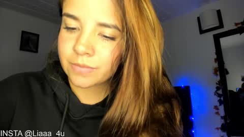 Snapshot of _monserat_ chatting on January 18, 2:25 am liaaa 4u online show from January 18, 2:25 am