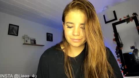 Snapshot of _monserat_ chatting on December 14, 8:02 am liaaa 4u online show from December 14, 8:02 am