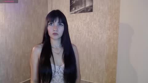 Monserrate online show from November 7, 12:00 pm