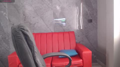 Monserrate online show from October 21, 12:31 pm