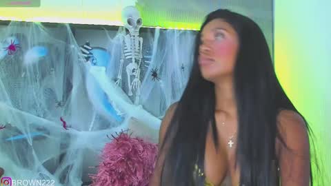 naomi brown online show from October 22, 3:55 am