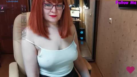 Snapshot of _natali_ chatting on October 2, 3:22 am MagicWoman online show from October 2, 3:22 am
