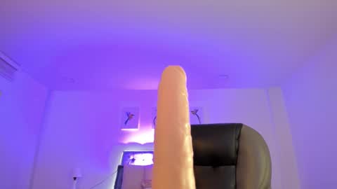 Natalie online show from December 18, 3:11 am