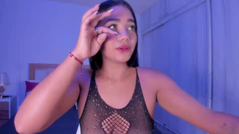 Snapshot of _natasha18_ chatting on February 21, 11:44 am Natasha online show from February 21, 11:44 am