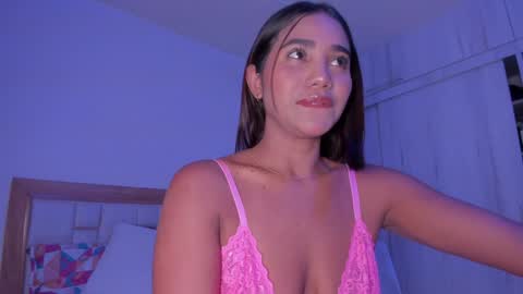 Snapshot of _natasha18_ chatting on January 17, 11:38 am Natasha online show from January 17, 11:38 am