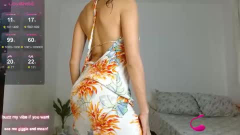 _nayade_ online show from November 9, 4:47 pm