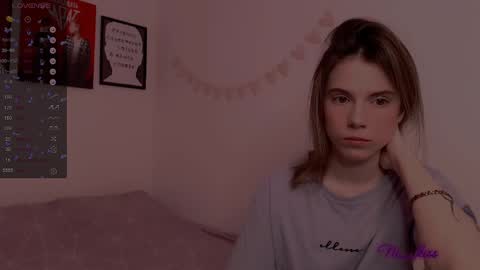 Snapshot of _ni_kiss chatting on February 26, 11:04 pm Nika online show from February 26, 11:04 pm
