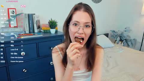 Ashley online show from May 6, 1:15 pm