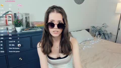Ashley online show from May 5, 1:14 pm