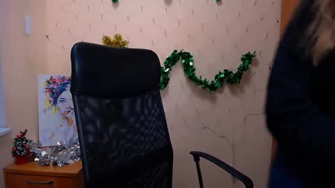 Nica online show from January 4, 12:27 pm