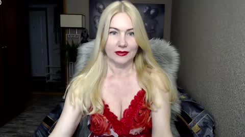 Snapshot of _night_fantasy_ chatting on February 4, 2:10 pm Donella online show from February 4, 2:10 pm