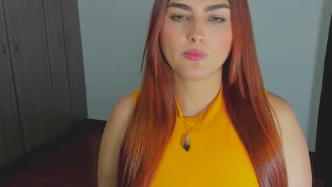 Snapshot of _ninahot chatting on February 7, 6:24 pm Nina online show from February 7, 6:24 pm