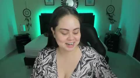 Olivia jones online show from November 23, 1:13 pm