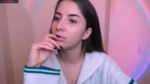 Olivia online show from December 1, 1:25 pm