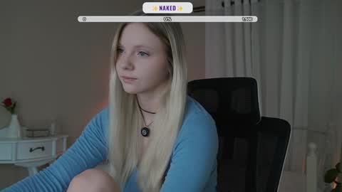 Snapshot of _penisflytrap_ chatting on October 9, 3:21 am Viktoria online show from October 9, 3:21 am