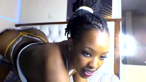 Snapshot of _quenncy98 chatting on March 9, 3:49 pm _quenncy98 online show from March 9, 3:49 pm