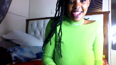 Snapshot of _quenncy98 chatting on March 5, 3:40 pm _quenncy98 online show from March 5, 3:40 pm