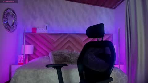 Raven online show from February 25, 2:37 pm