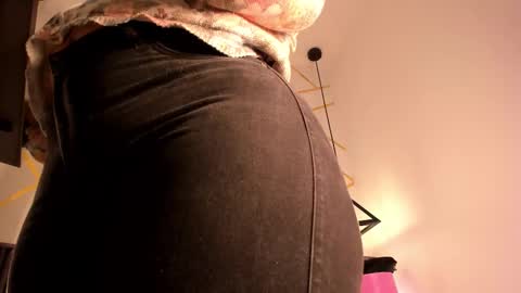 rebecca online show from March 9, 1:09 am