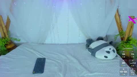 Moon online show from November 28, 9:51 pm