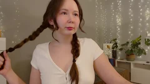 Snapshot of _rosie_cheeks_ chatting on February 22, 6:59 pm See you online show from February 22, 6:59 pm