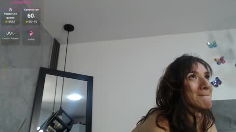 Samanta online show from May 14, 2:39 am