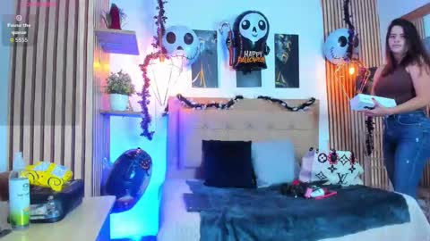 SAMANTHA FOX online show from October 21, 10:08 am