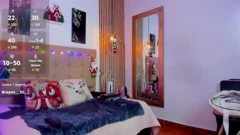 SAMANTHA FOX online show from December 18, 11:37 am