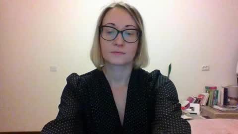 _sandyqueen__ online show from December 21, 8:35 pm