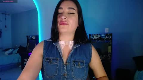  SantaLove  online show from May 14, 10:37 pm