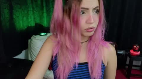 Snapshot of _sofiapink chatting on January 9, 11:45 pm Sofia online show from January 9, 11:45 pm