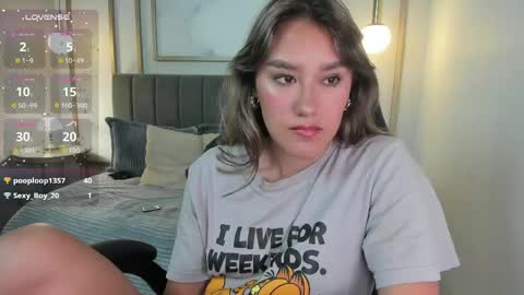 Sophie  online show from May 14, 8:25 pm