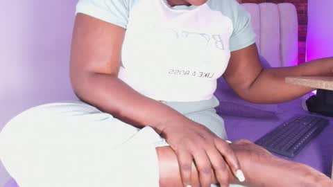 susy online show from April 6, 3:06 am