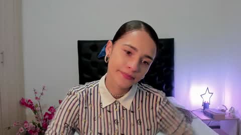 Sussi online show from January 7, 1:24 pm