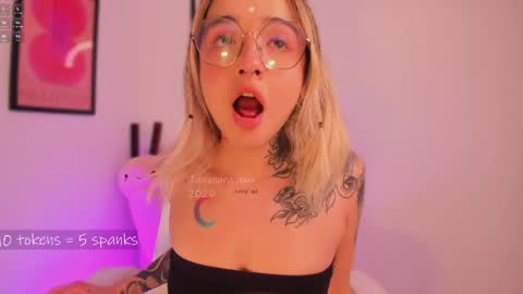 _tammarra_ online show from May 5, 7:17 pm