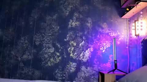 _thenightmoon_ online show from December 1, 1:31 am