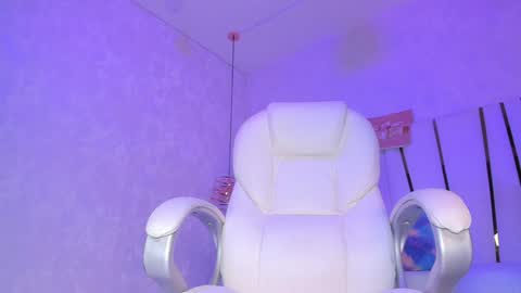 Rousse  online show from December 20, 7:39 pm