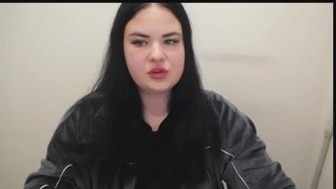 Trisha online show from November 10, 12:55 pm