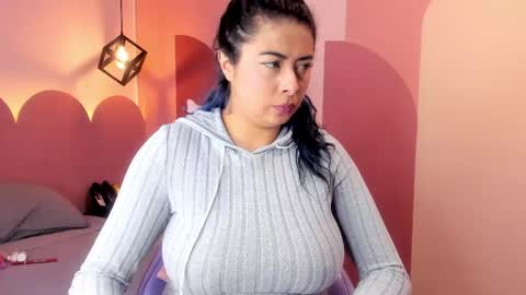 _valeryboobs_ online show from May 22, 2:48 pm