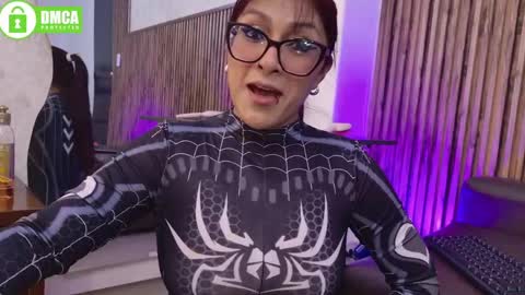 Veronica online show from May 7, 1:37 pm