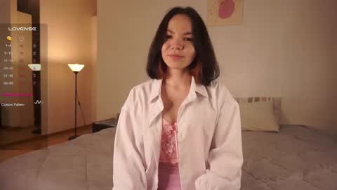Snapshot of _vi_vi_ chatting on February 23, 6:18 pm Viola online show from February 23, 6:18 pm
