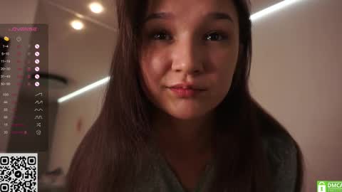 Snapshot of _vi_vi_ chatting on March 3, 4:32 pm Viola online show from March 3, 4:32 pm